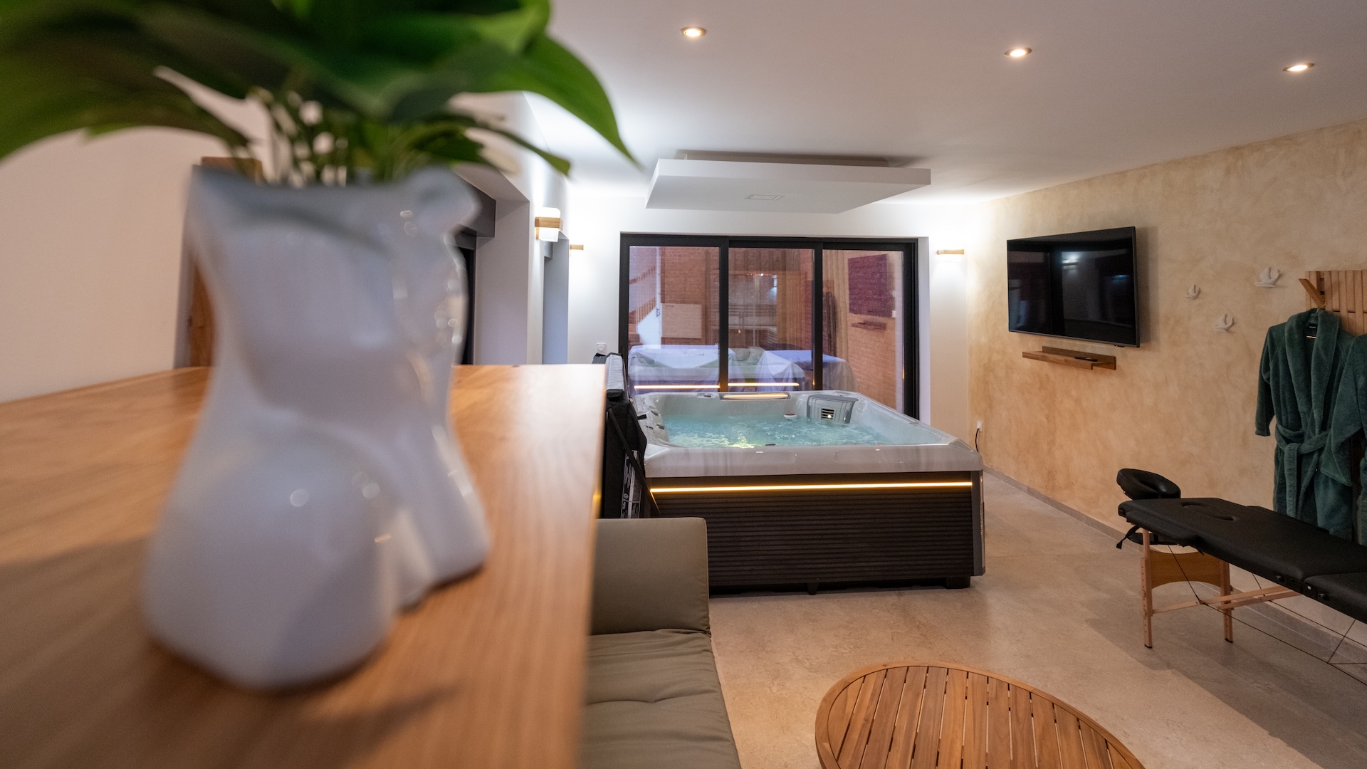 Vue plongeante du jacuzzi